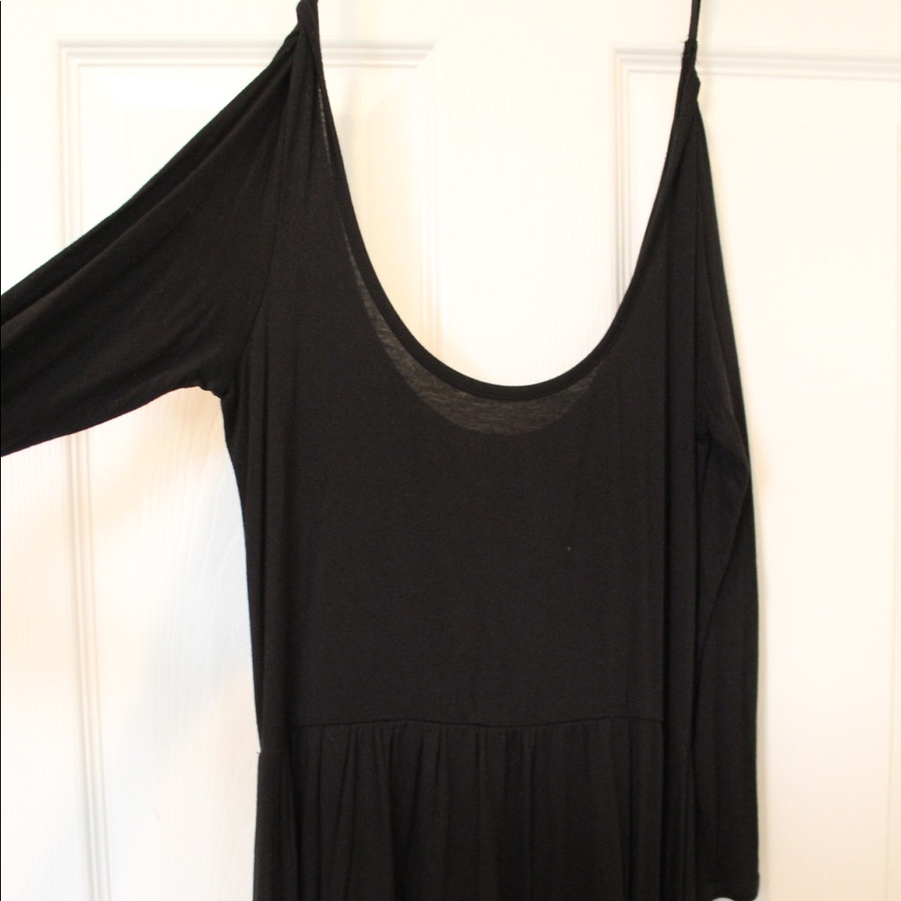 Black long sleeve dress